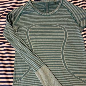 Swiftly long sleeve lululemon in teal